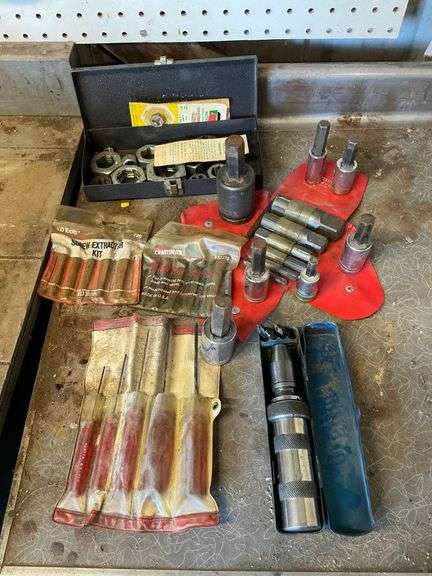Hex sockets, rethreading tools, impact driver, etc. image