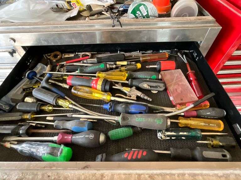 Assortment of screwdrivers image