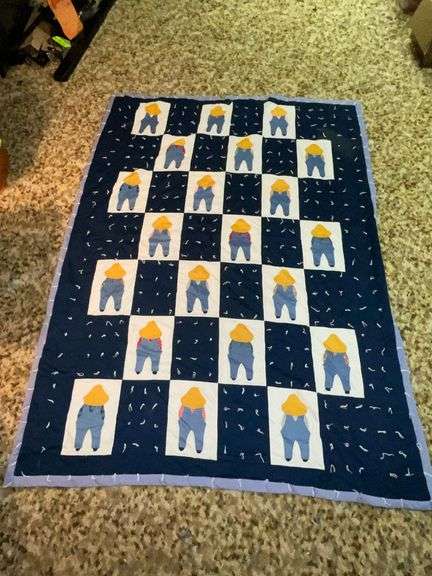 Overall Sam tied comforter