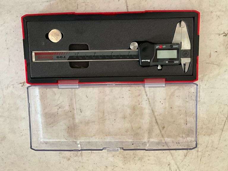 Starrett 799 digital readout dial caliper image