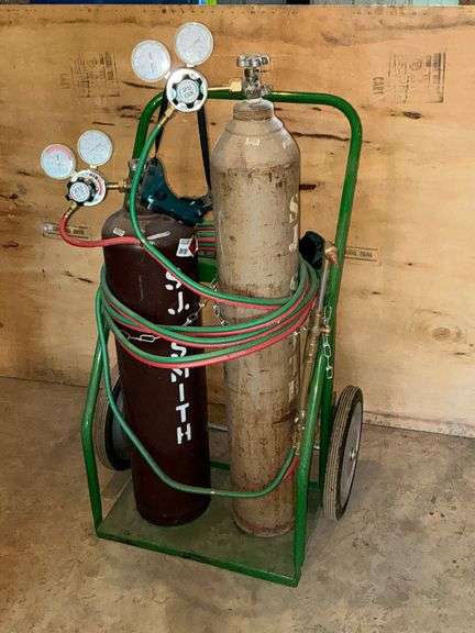SafTCart, Harris gauges, cutting torch, tanks, etc. image