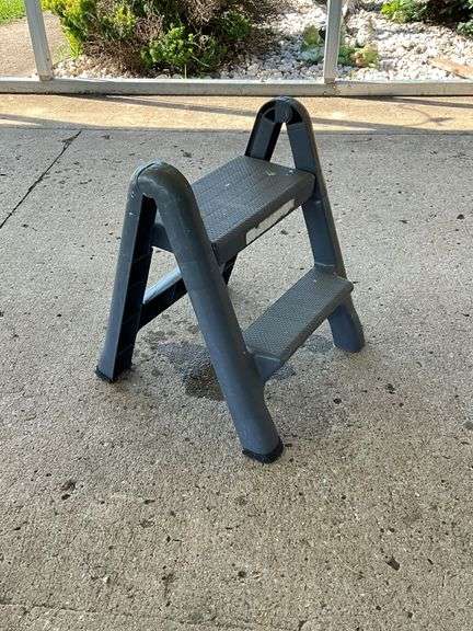 Plastic folding step stool image