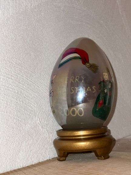 Buon Natale hand decorated egg on stand