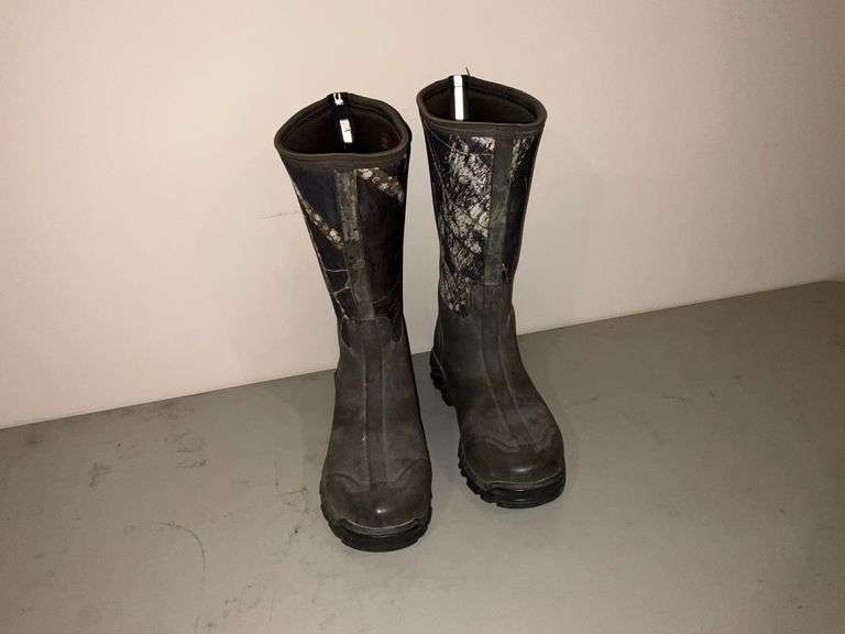 Muck Woody Sport boots size 11/11.5 image