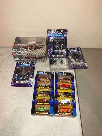 Muscle Machines die cast cars image