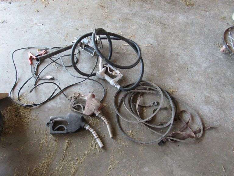 Portable gas pump, fan belts image