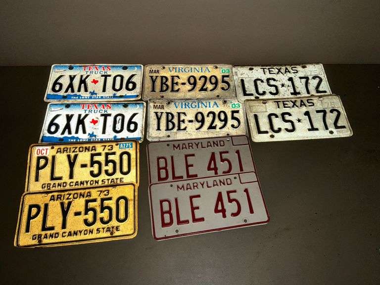 Pairs of license plates image