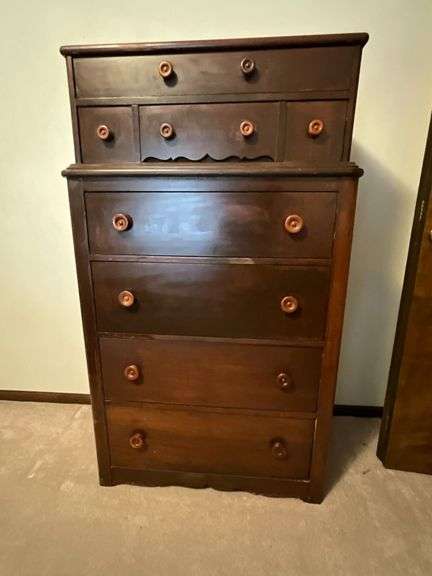 Antique six-drawer chest of drawers