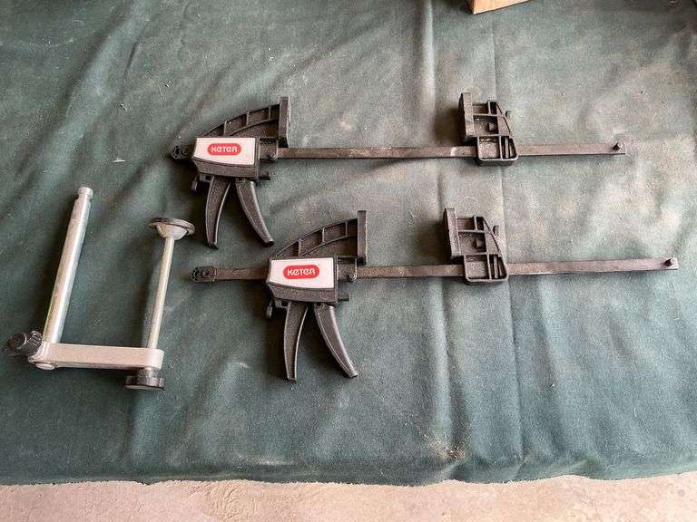 Keter squeeze clamps image