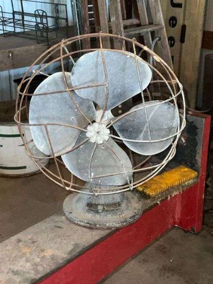Emerson Electric oscillating fan, working condition image