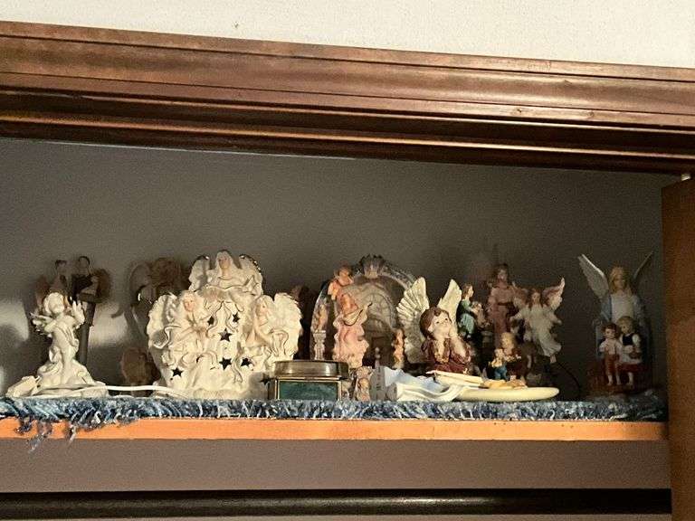 Angel figurines image
