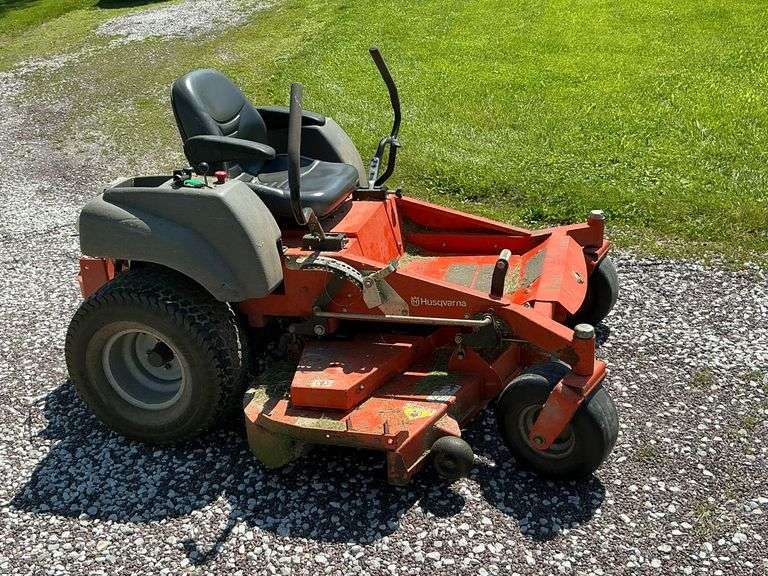 Husqvarna MZ-61 zero turn lawn mower, 27 hp Briggs & Stratton motor image