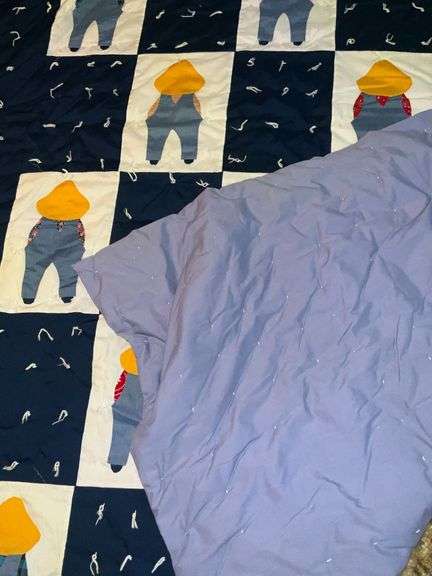 Overall Sam tied comforter