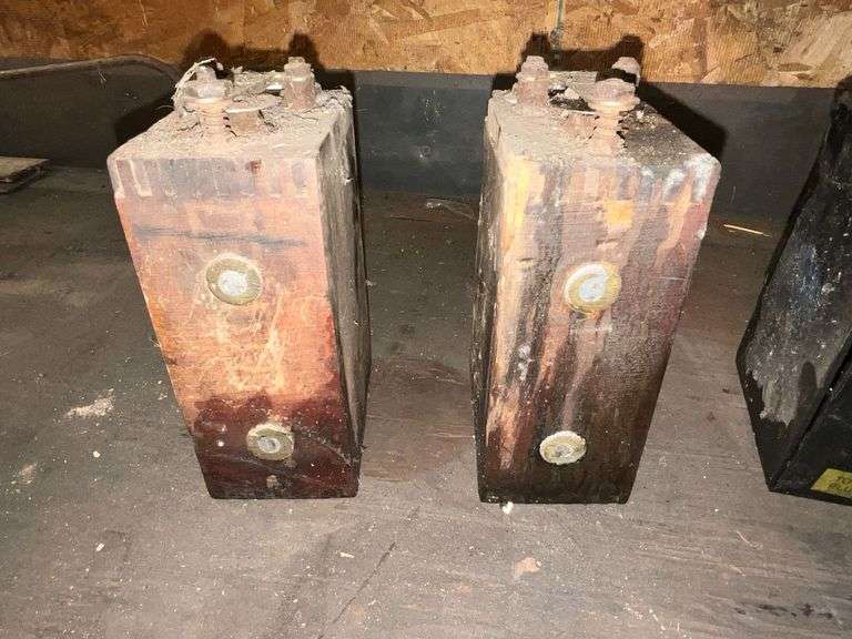 Model A? batteries? Two plastic, one wood