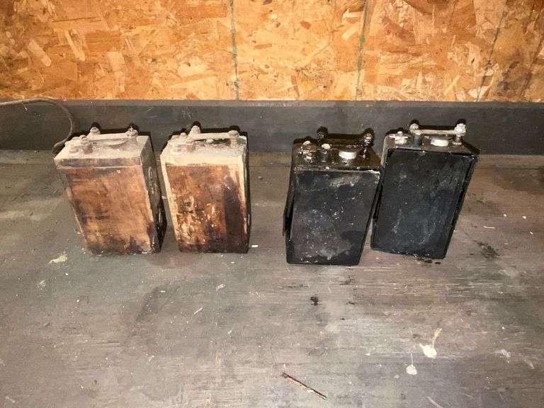 Model A? batteries? Two plastic, one wood image