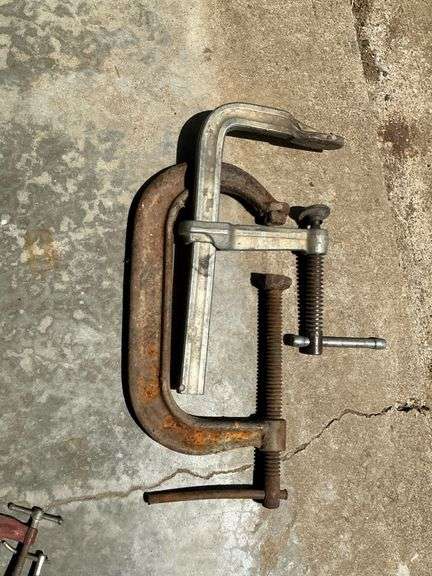 Pair of clamps image