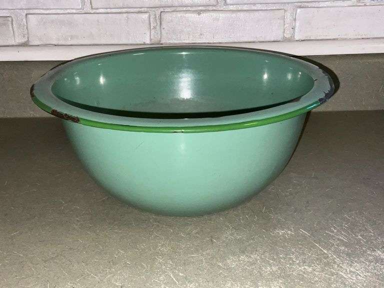 Enamel bowl 13" W image