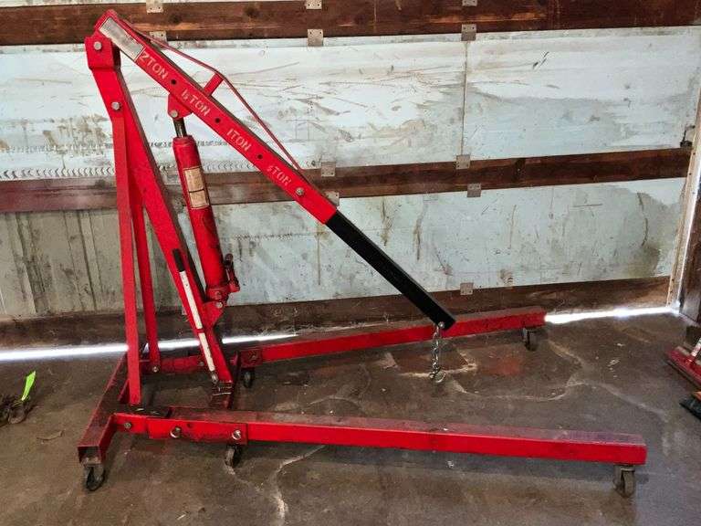 2-ton folding hydraulic hoist image
