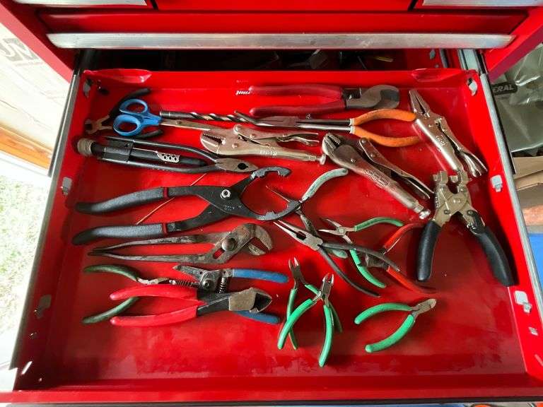 Assorted pliers image