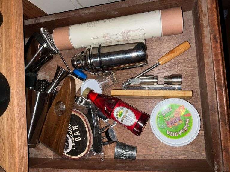 Bar supplies image