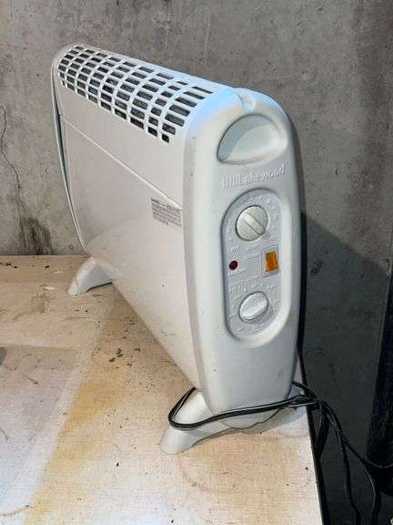 Lakewood space heater, 23" L image