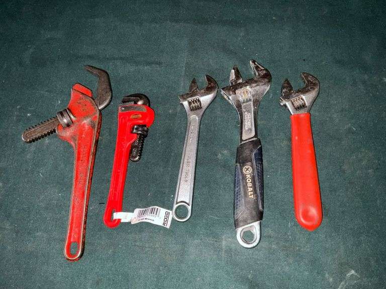 Adjustable wrenches up to 10" image