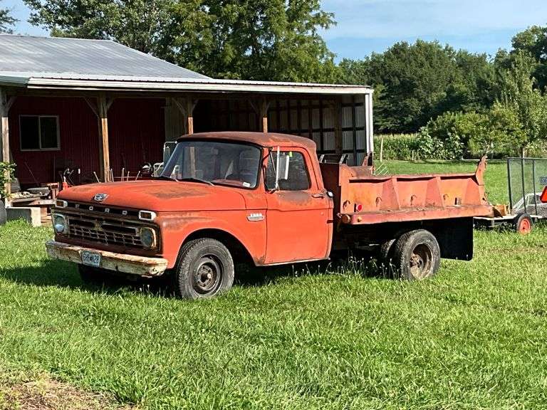 1966 Ford 350 1-ton dump truck, VIN: F35AL861182 image