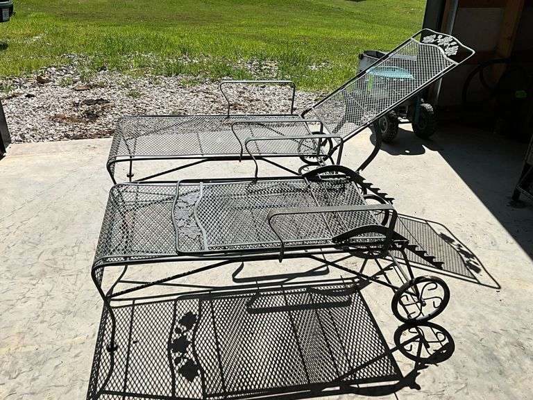 2 patio loungers image