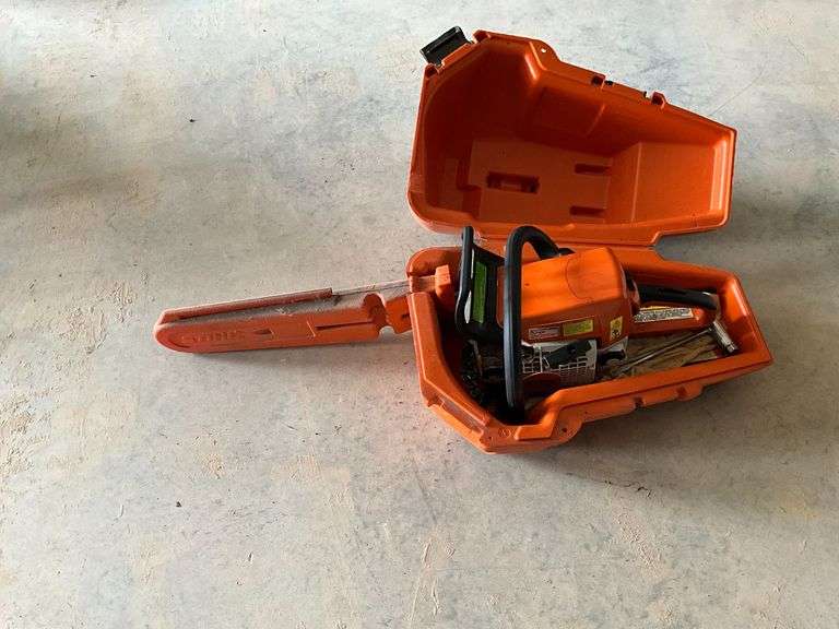Stihl chainsaw Model NS250 image