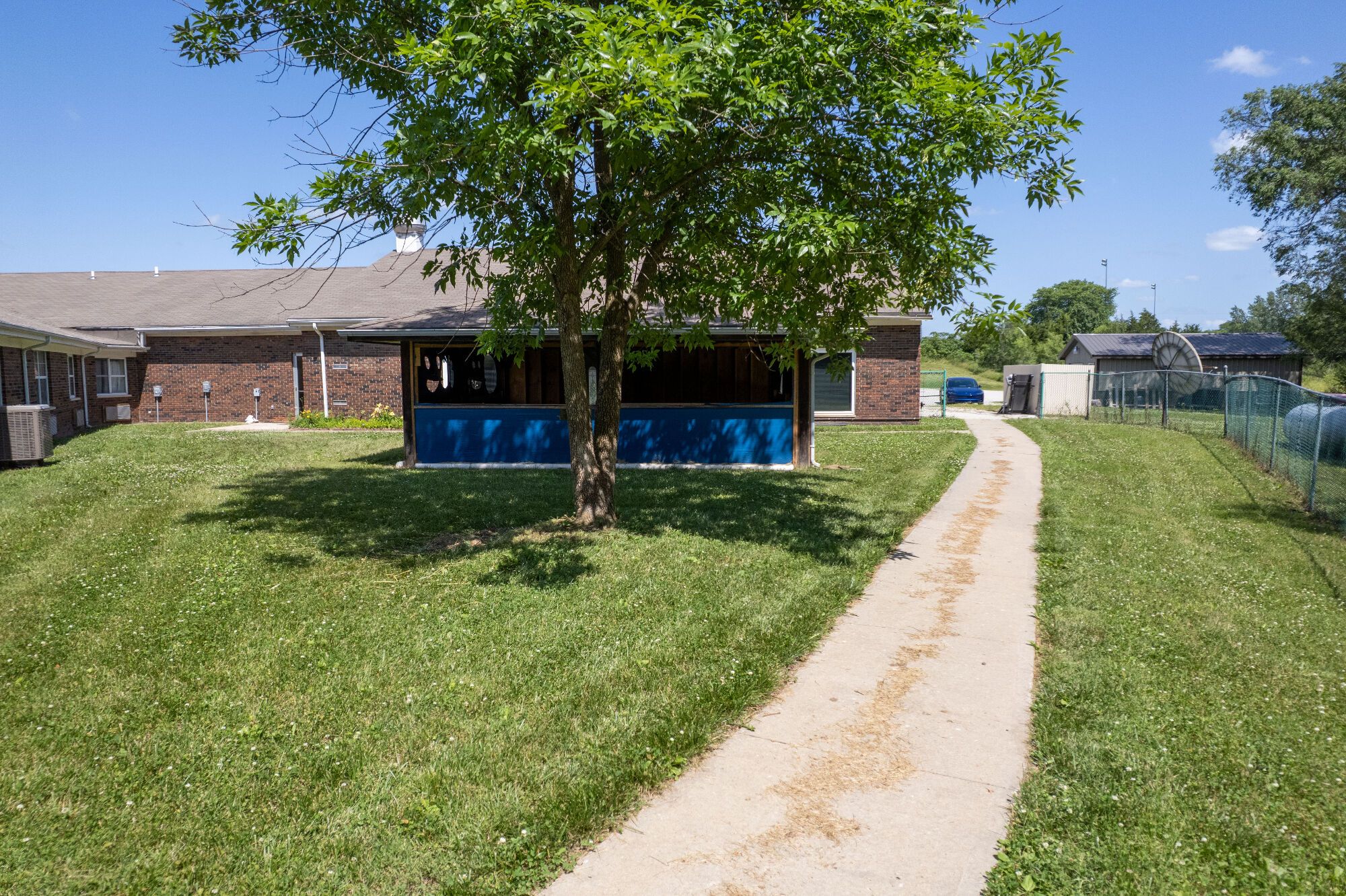 Lot image 103