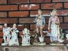 Decorative figurines