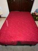 Whole cloth machine quilted quilt