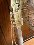Lakso 16" pedestal fan, working condition
