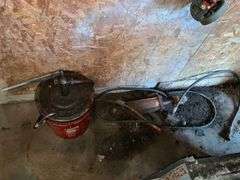 Tractor hydraulic cylinder Daytona, 5-gallon grease pump
