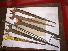 Spud wrenches