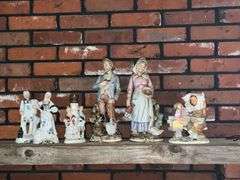 Decorative figurines