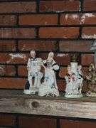 Decorative figurines
