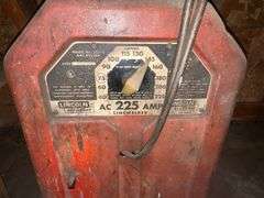 Lincoln 225 amp electric welder