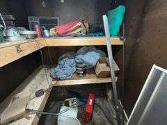 Contents of room, Coleman lanterns