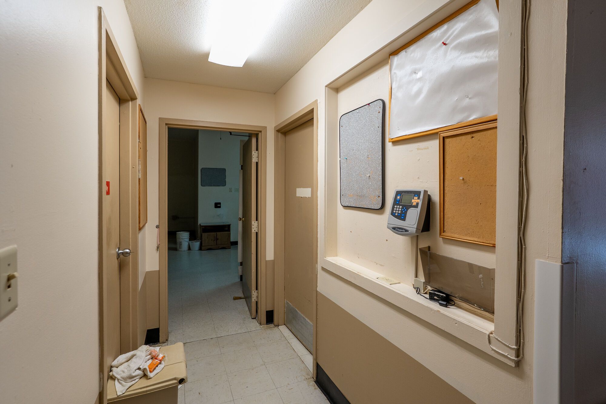 Lot image 60