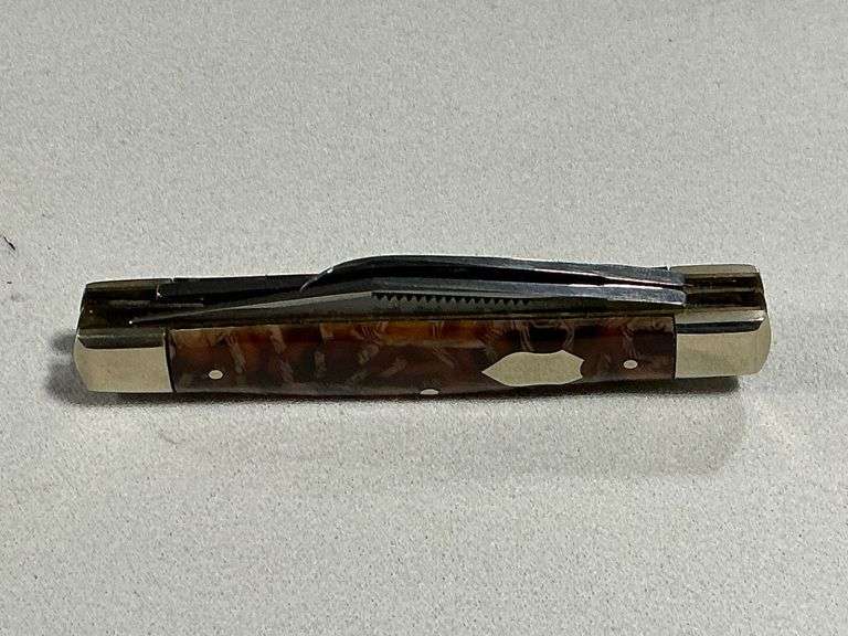 Bulldog Brand 3-blade knife image