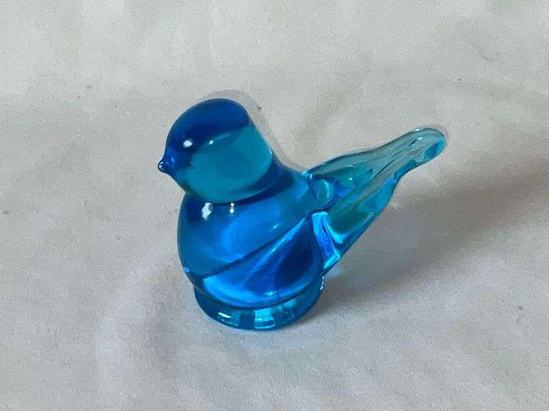 Happy Little Bluebird Titan Art Glass, artist signed image