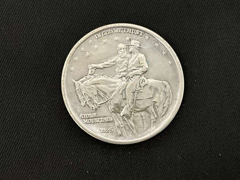 Stone Mountain 1925 half dollar image