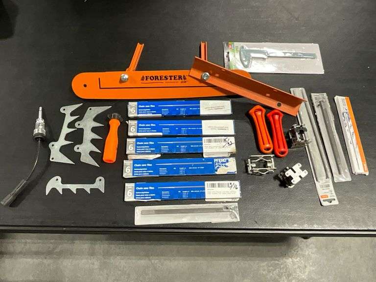 Forester by REI chain sharpening vise image