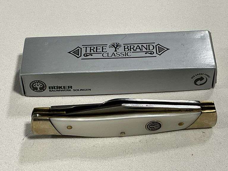 Boker 3-blade pocket knife Tree Brand Classic box image