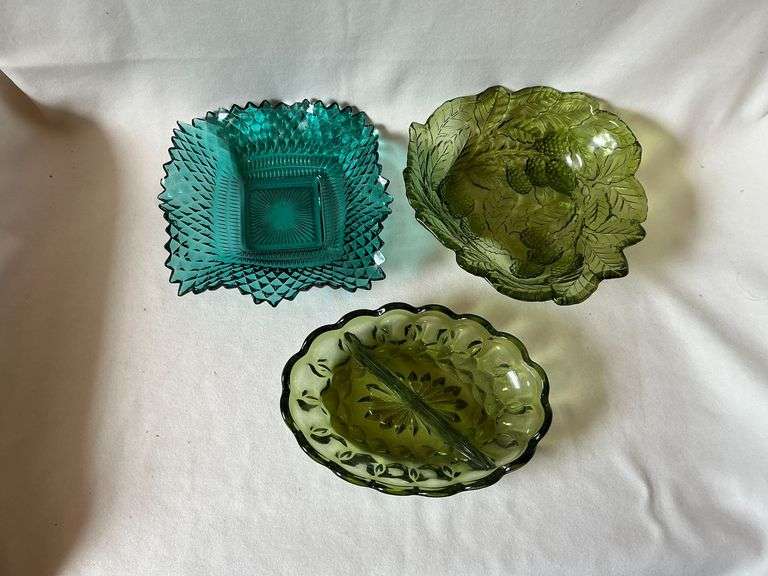Colored glass pieces image