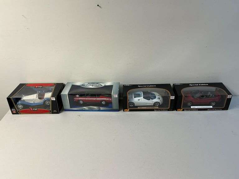 Maisto Ford GT90 and 2003 Ford SVT Mustang Cobra image