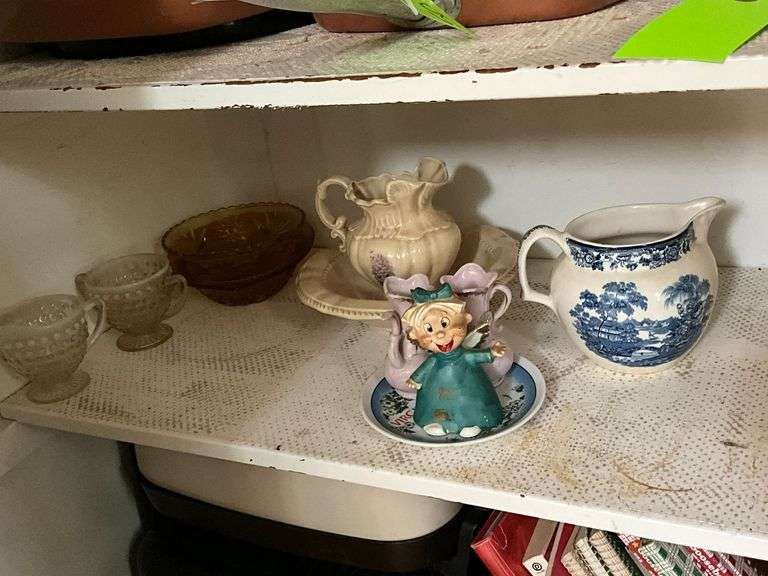 Small pitcher and bowl, pair of vases, cream pitcher image