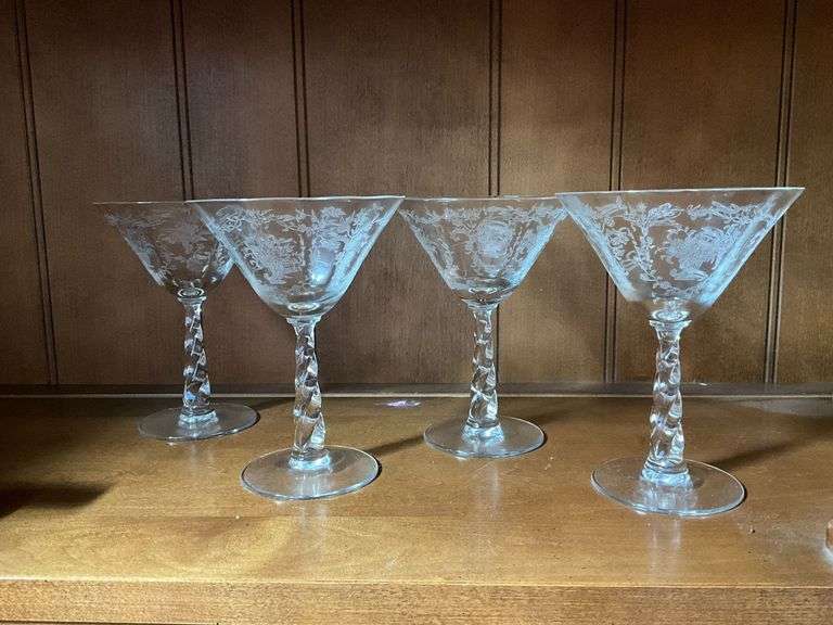 Set of 4 etched glasses with twisted stem design image