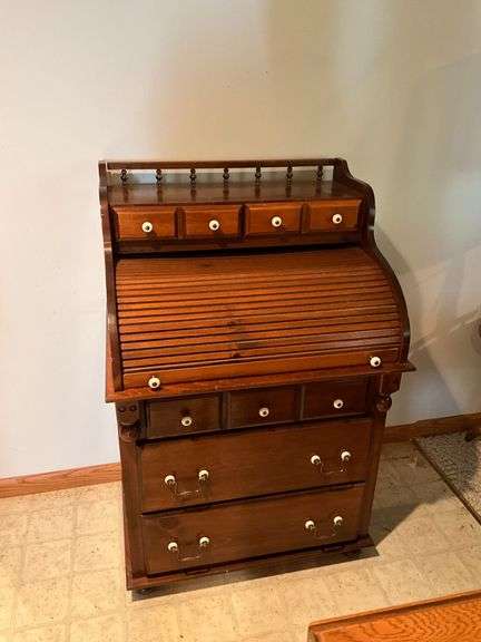 Roll top secretary desk, 5-drawer image